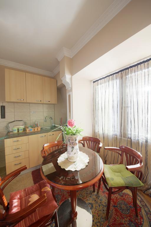 Guest House Pansion 10 Cetinje Ngoại thất bức ảnh